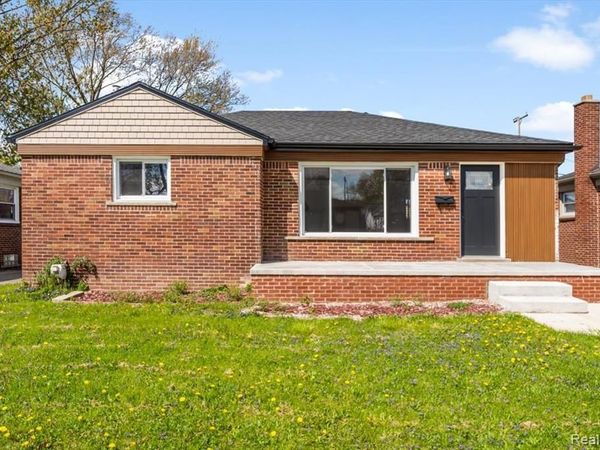 22631 Mylls Street , St. Clair Shores, MI 48081