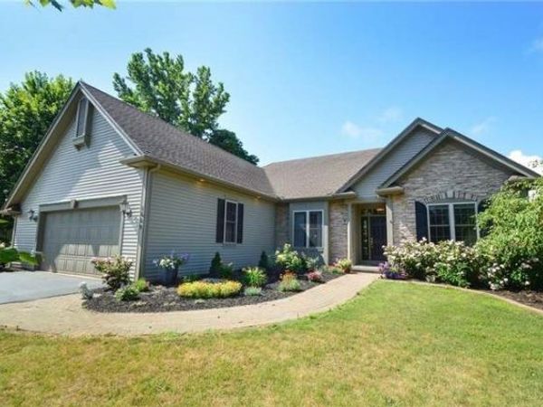1609 Loughrea Terrace , Webster, NY 14580