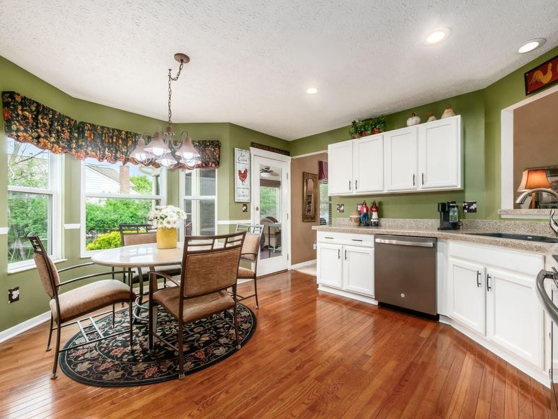 164 Stamford Drive, Powell, OH 43065 Photo 12