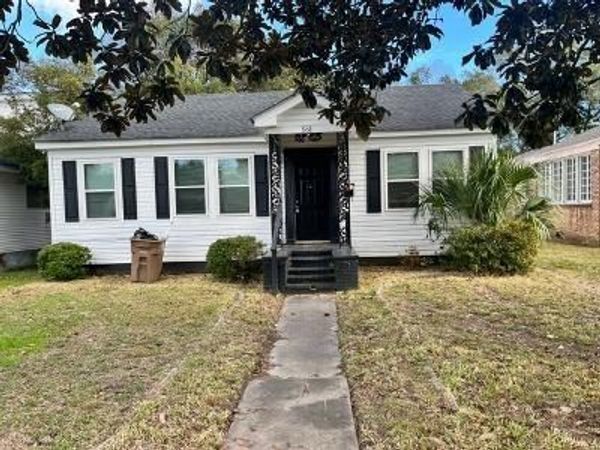 561 Dauphin Island Parkway, Mobile, AL 36606