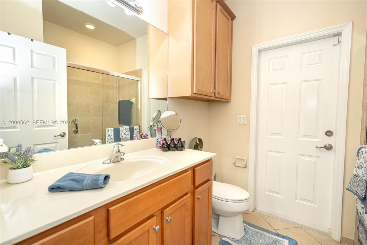 2604 NE 1st St, Homestead, FL 33033 Photo