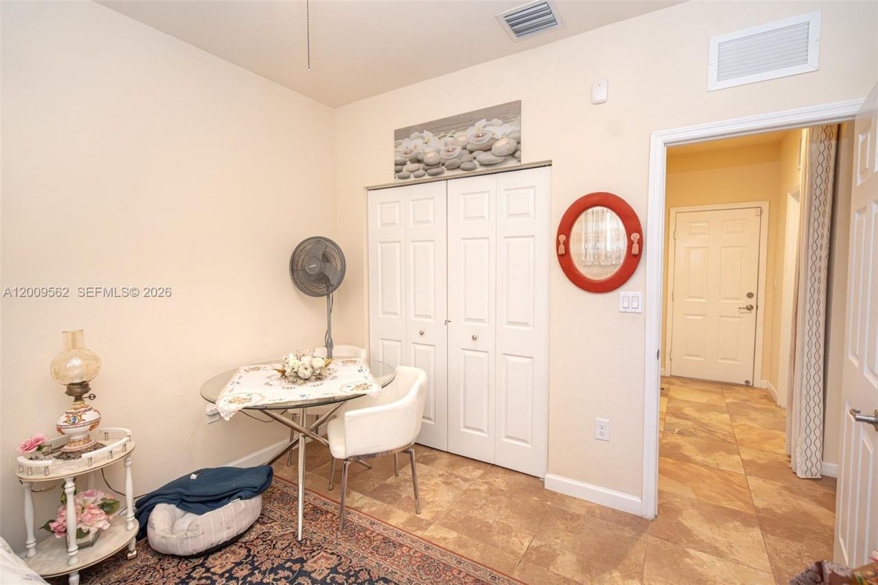 2604 NE 1st St, Homestead, FL 33033 Photo