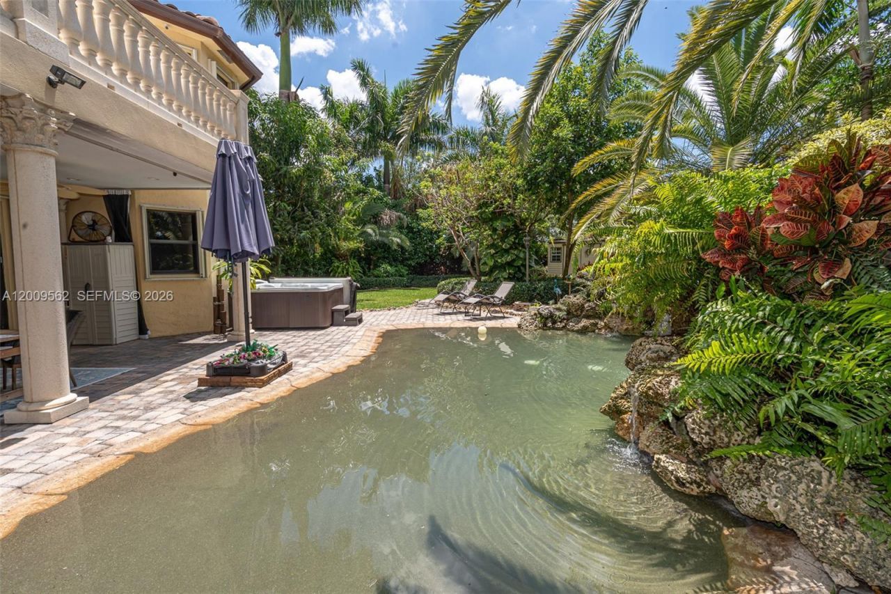 2604 NE 1st St, Homestead, FL 33033 Photo