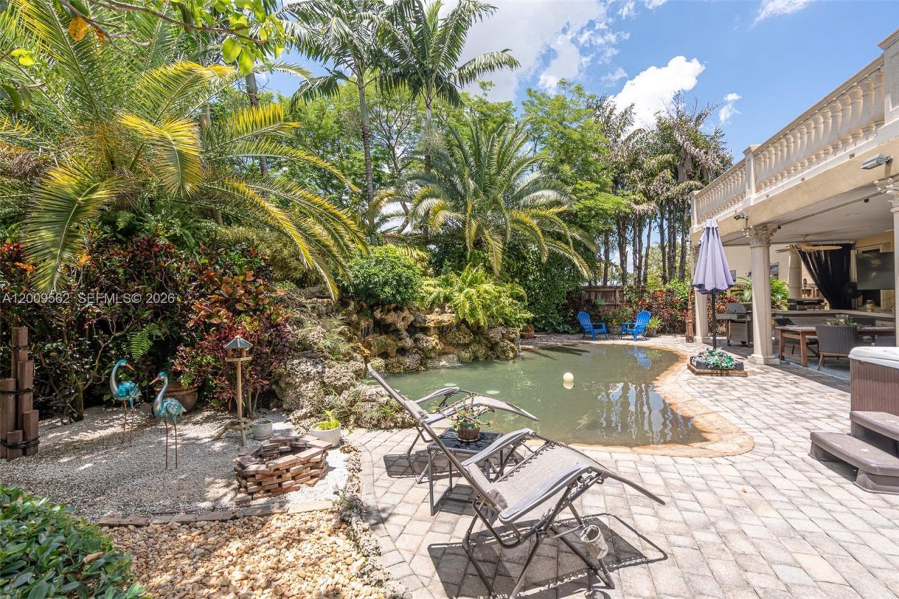 2604 NE 1st St, Homestead, FL 33033 Photo