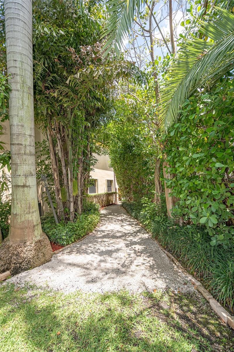 2604 NE 1st St, Homestead, FL 33033 Photo