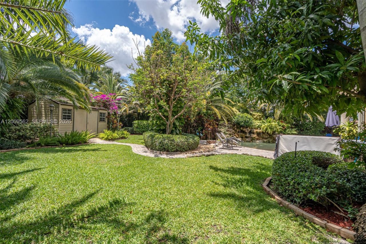 2604 NE 1st St, Homestead, FL 33033 Photo