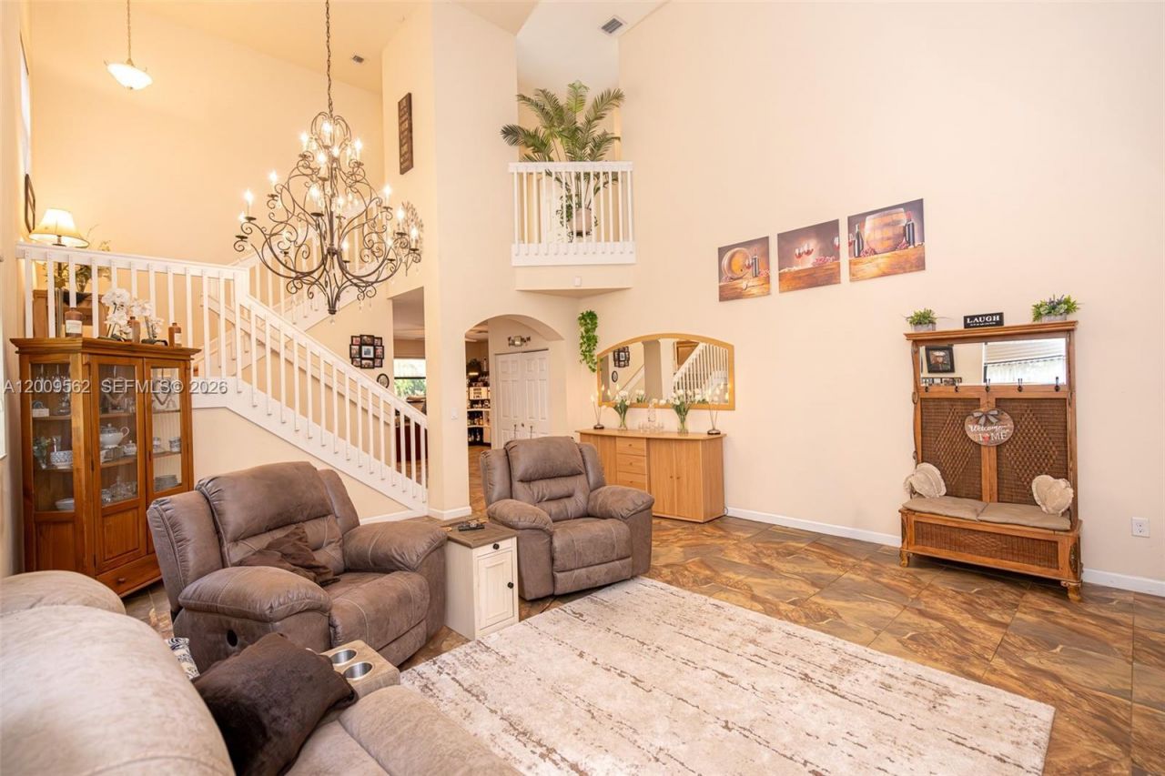 2604 NE 1st St, Homestead, FL 33033 Photo