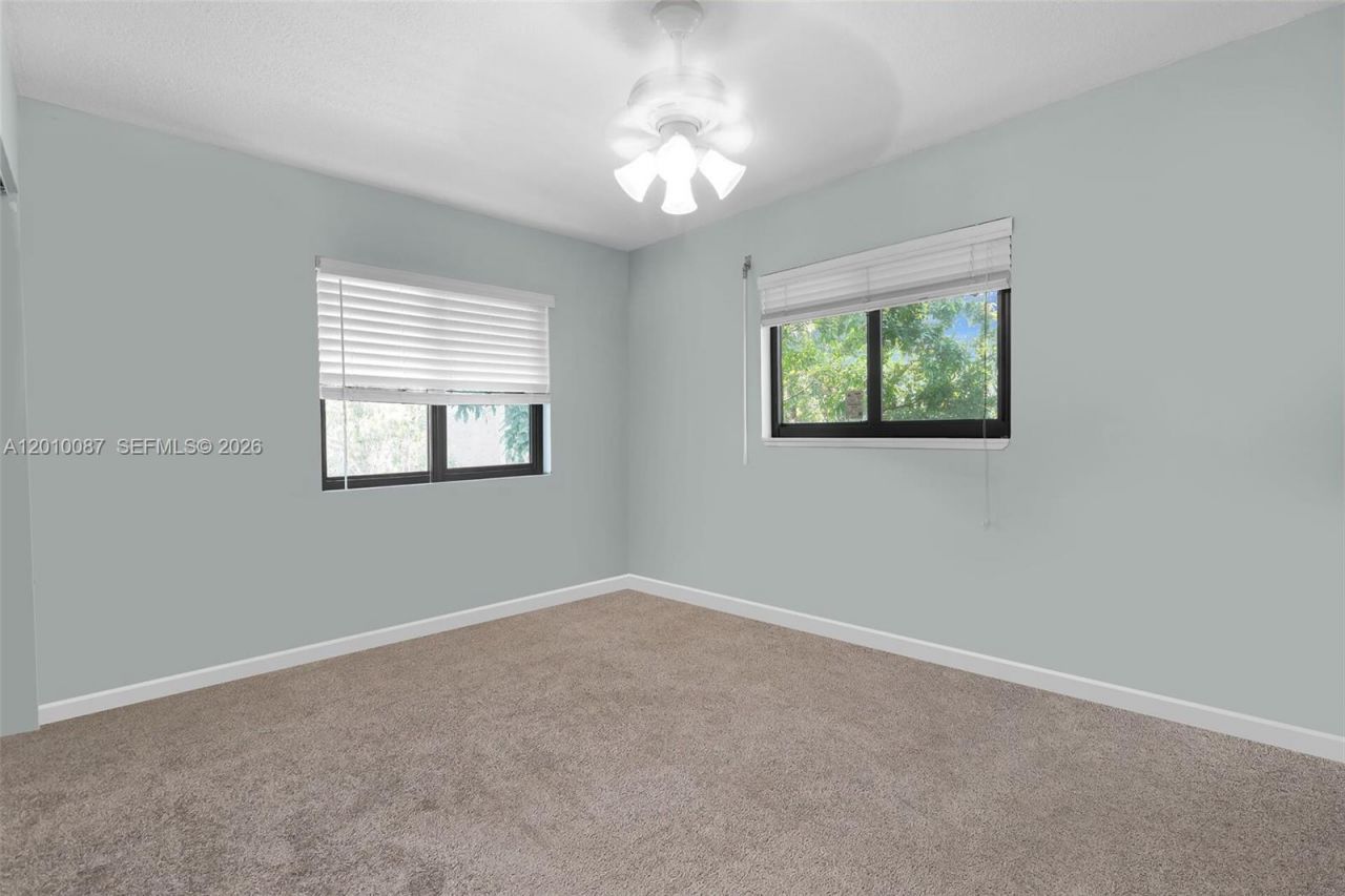 122 Ocean View Dr, Tavernier, FL 33070 Photo