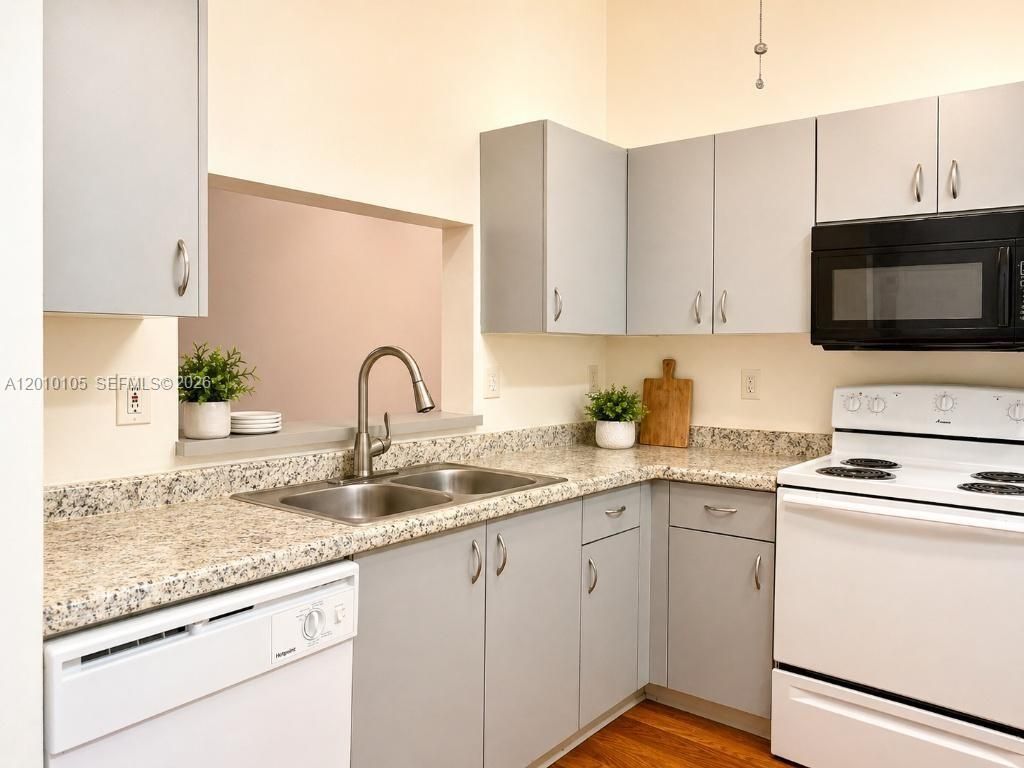 5016 Rose Hill Dr, Unit 2303, Boynton Beach, FL 33437 Photo
