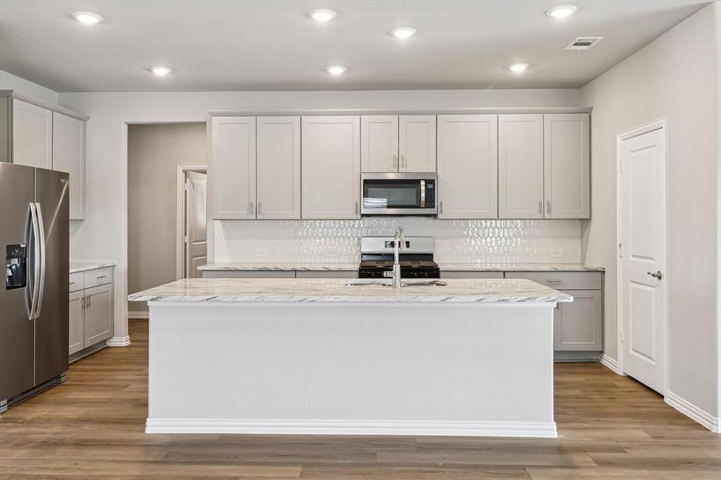 2007 Homestretch Drive , Seagoville, TX 75159 Main Photo