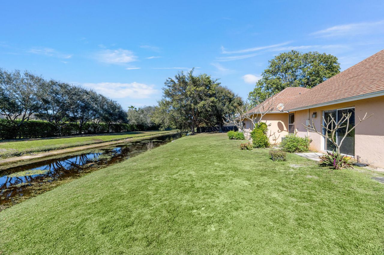 13868 York Court, Unit C, Wellington, FL 33414 Photo