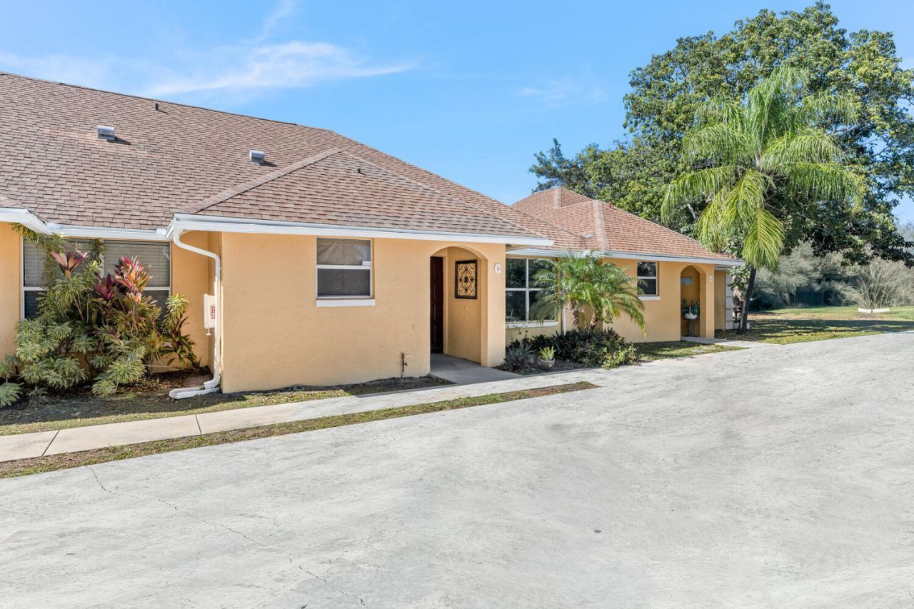 13868 York Court, Unit C, Wellington, FL 33414 Photo