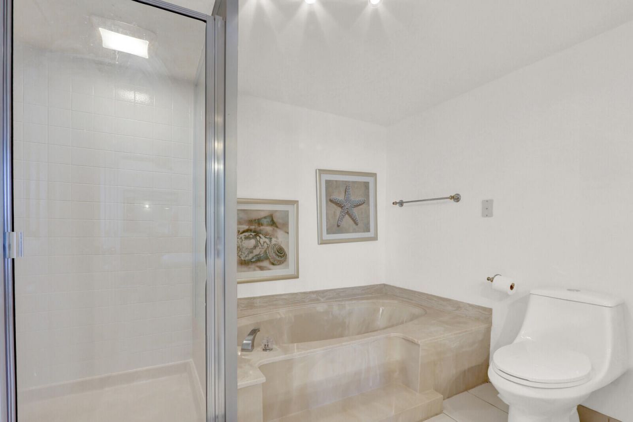 5510 N Ocean Drive, Unit 12b, Singer Island, FL 33404 Photo