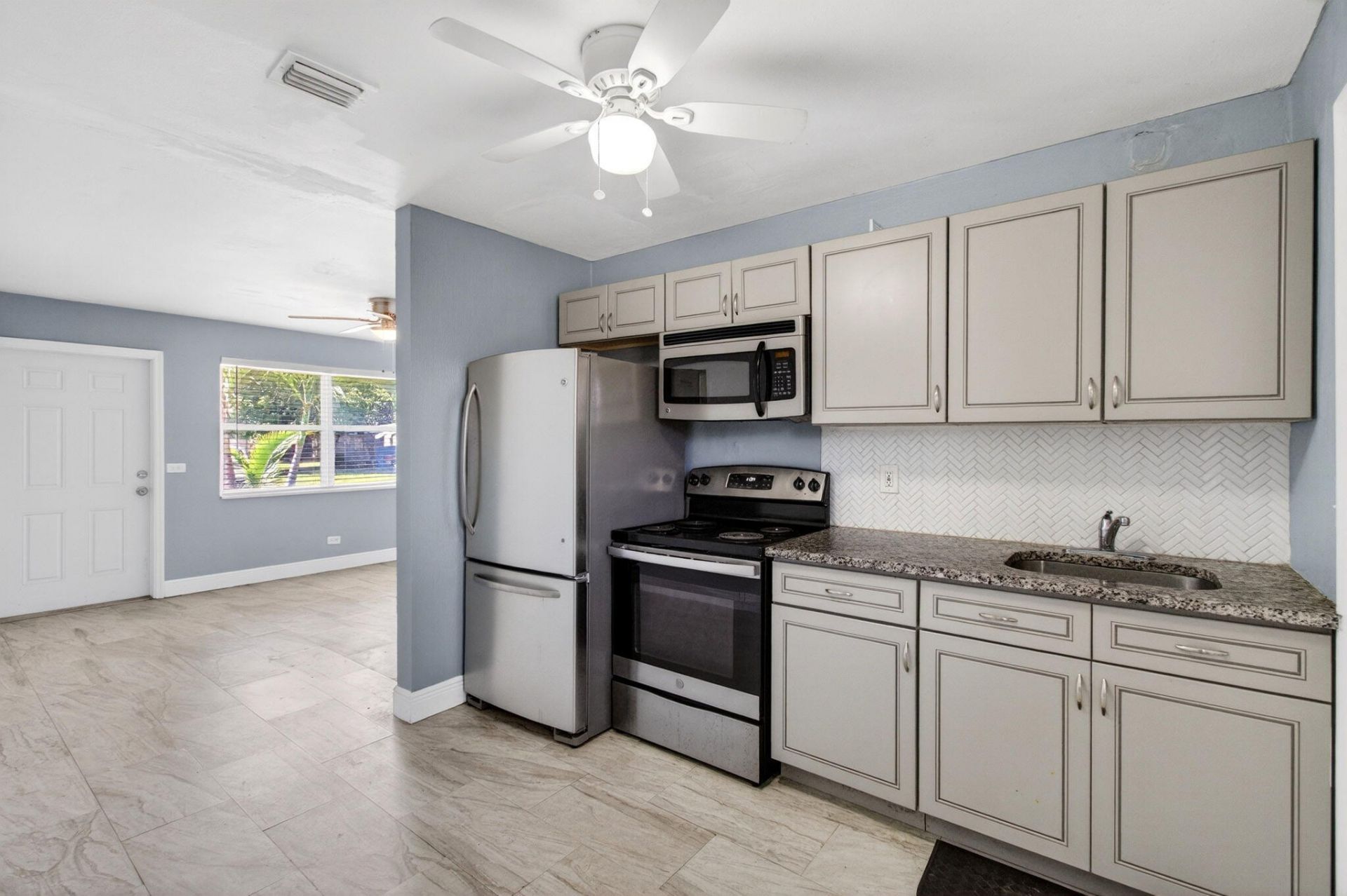 240 SW 15th Avenue, Unit 242, Delray Beach, FL 33444 Photo