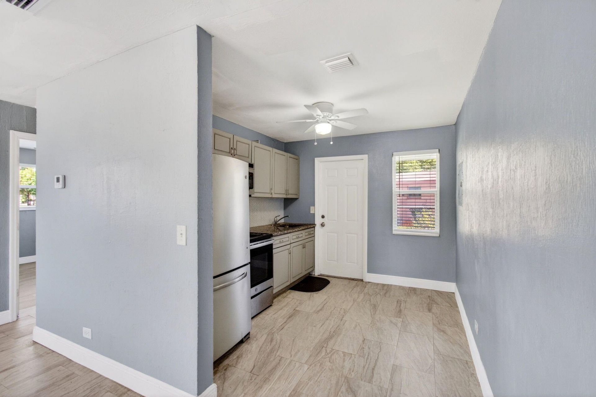 240 SW 15th Avenue, Unit 242, Delray Beach, FL 33444 Photo