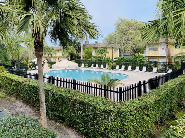 5156 NE 6th Avenue, Unit 203, Oakland Park, FL 33334