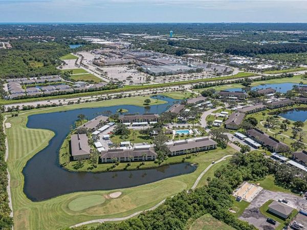 32 Plantation Drive, Unit 103, Vero Beach, FL 32966