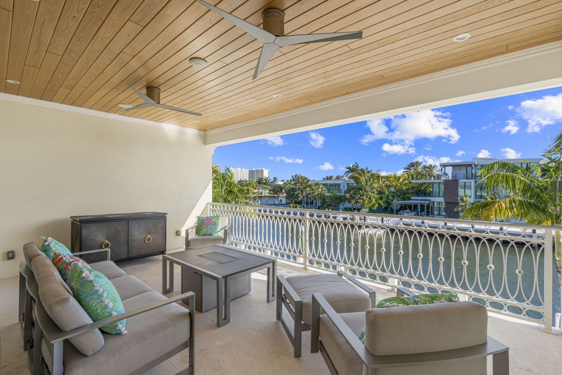 2870 NE 24th Place, Fort Lauderdale, FL 33305 Photo