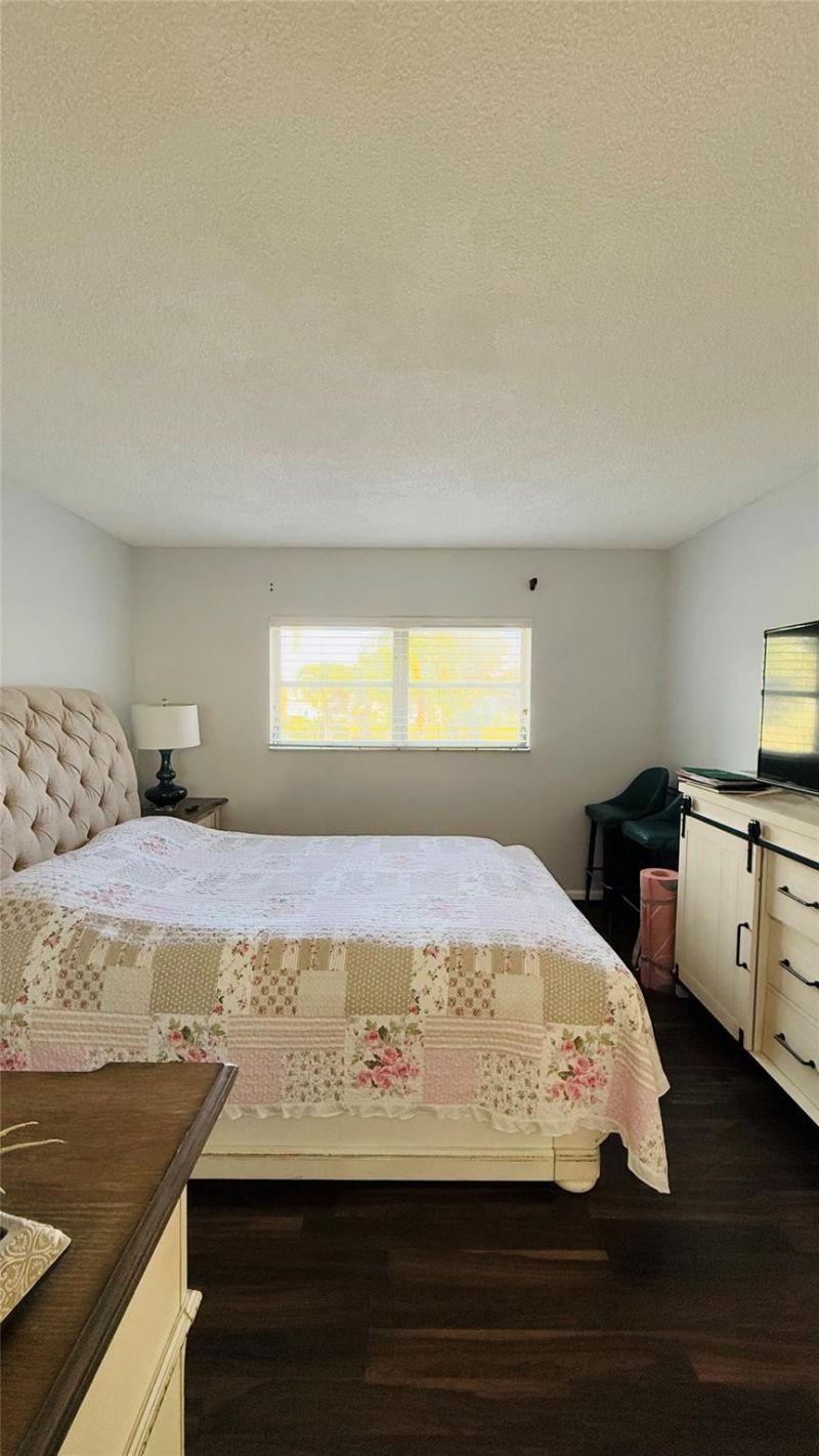 4200 Crystal Lake Drive, Unit 210, Pompano Beach, FL 33064 Photo