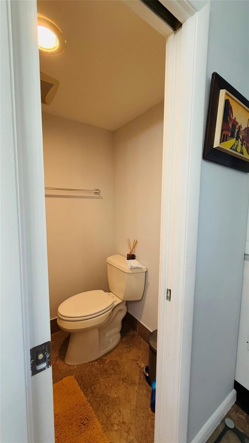4200 Crystal Lake Drive, Unit 210, Pompano Beach, FL 33064 Photo