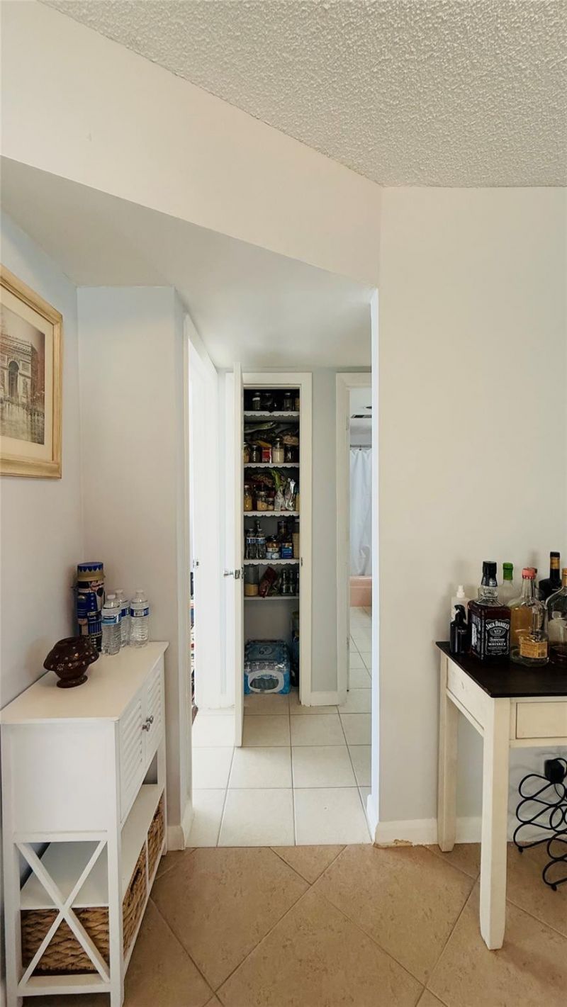 4200 Crystal Lake Drive, Unit 210, Pompano Beach, FL 33064 Photo
