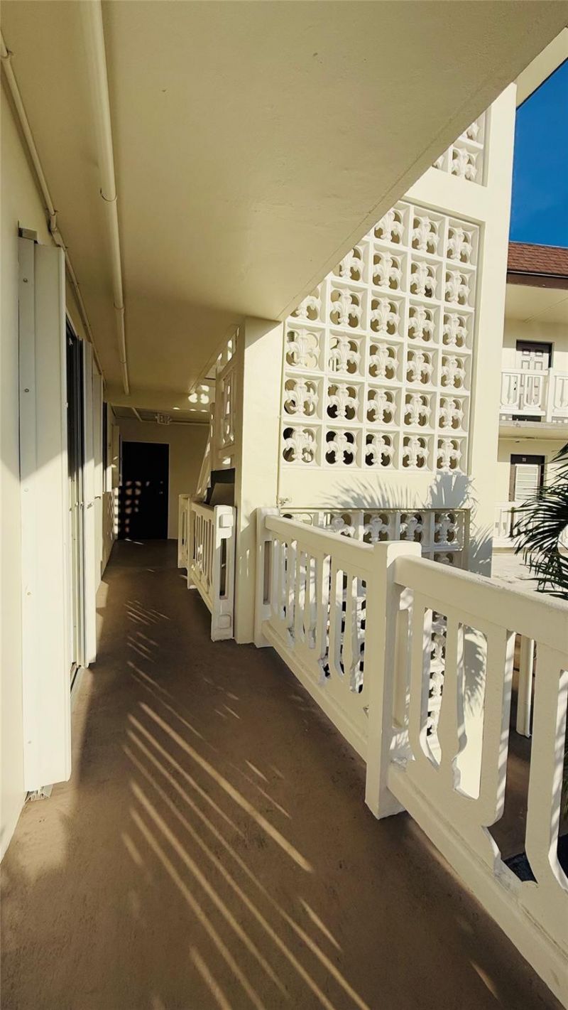 4200 Crystal Lake Drive, Unit 210, Pompano Beach, FL 33064 Photo