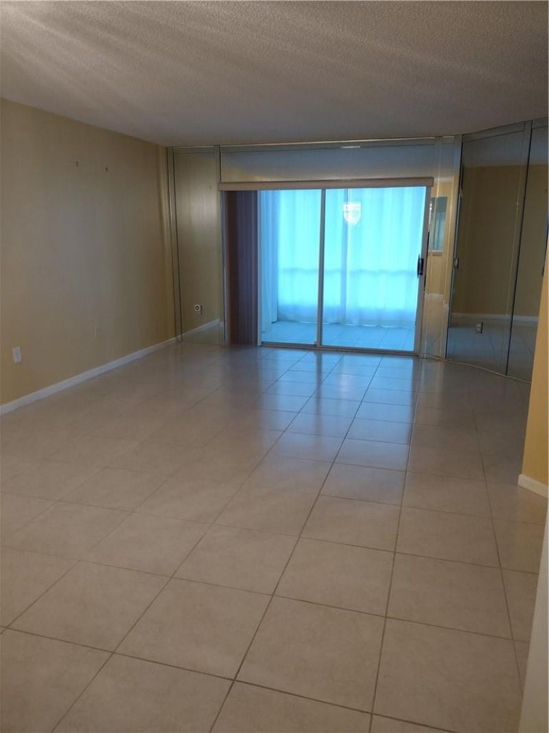 7621 Trent Drive, Unit 111, Tamarac, FL 33321 Photo