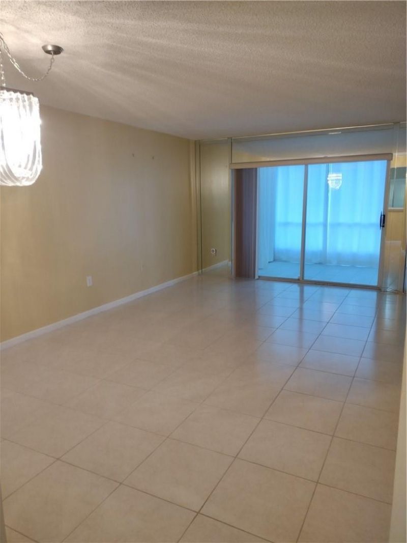 7621 Trent Drive, Unit 111, Tamarac, FL 33321 Photo