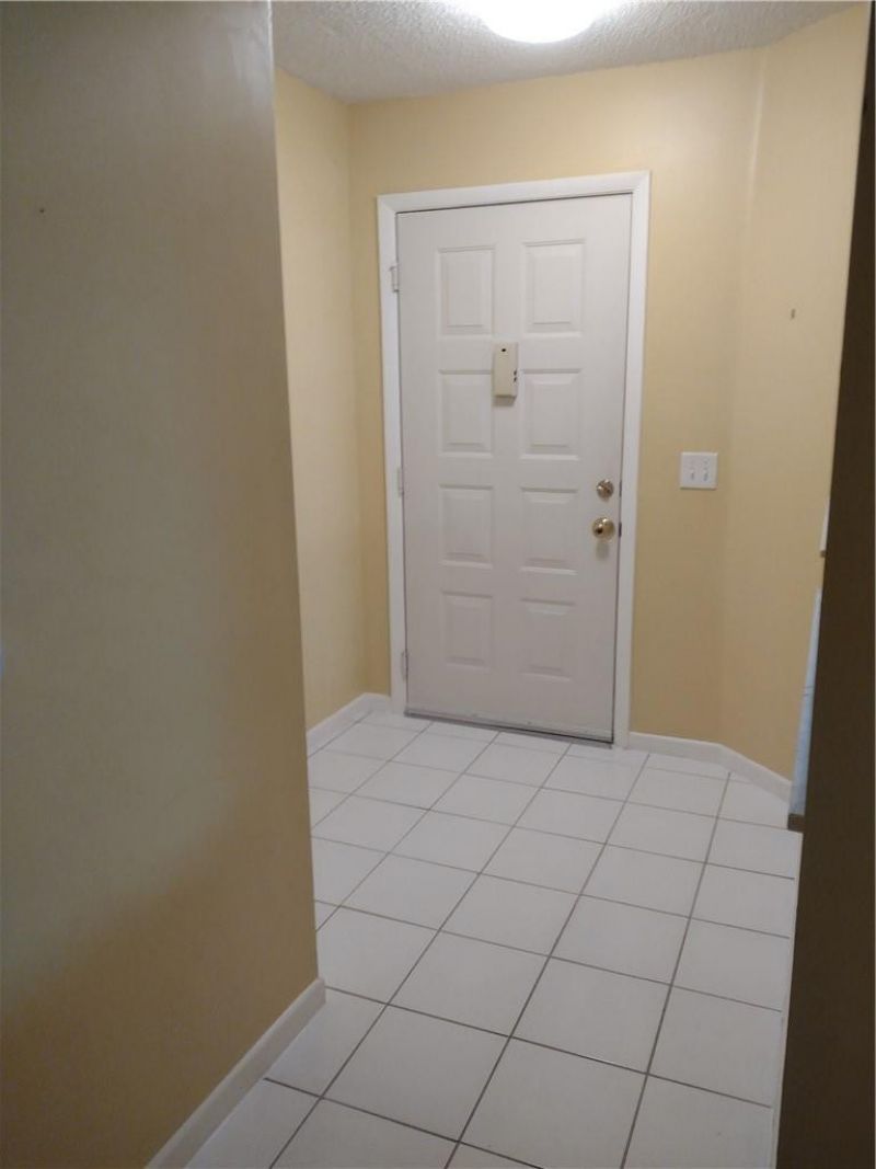 7621 Trent Drive, Unit 111, Tamarac, FL 33321 Photo