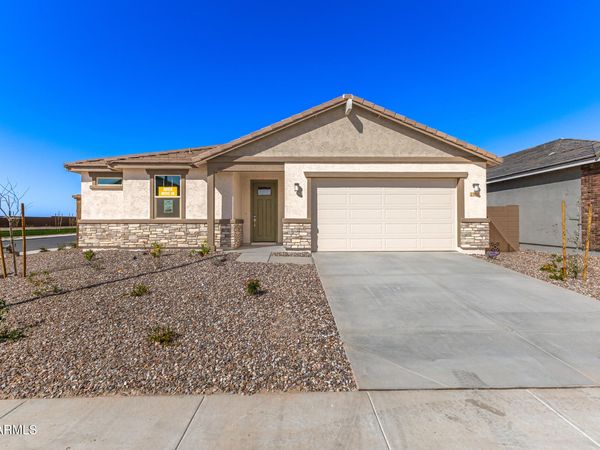2370 E Dolcetto Drive, San Tan Valley, AZ 85143