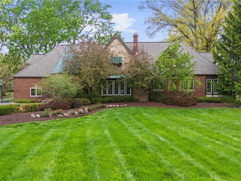 6736 Big Creek Parkway, Middleburg Heights, OH 44130 Photo 1