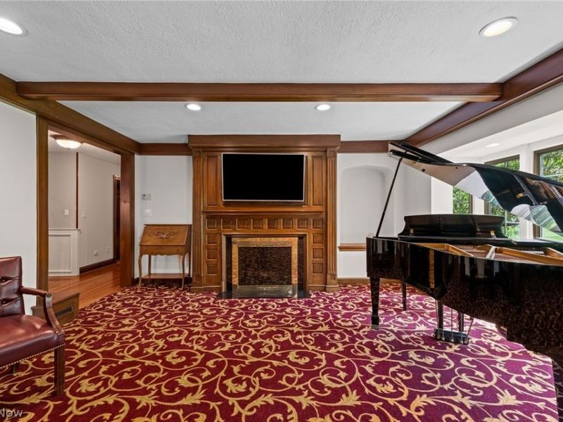 6736 Big Creek Parkway, Middleburg Heights, OH 44130 Photo 12