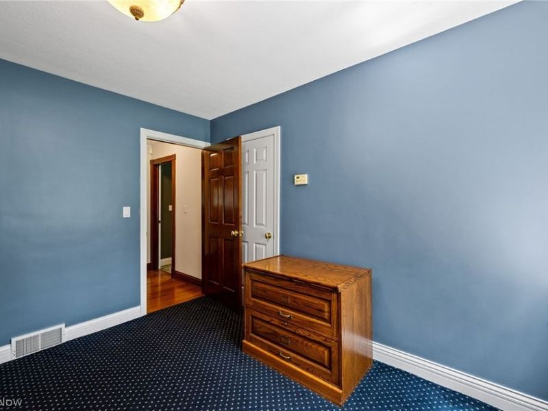 6736 Big Creek Parkway, Middleburg Heights, OH 44130 Photo 21