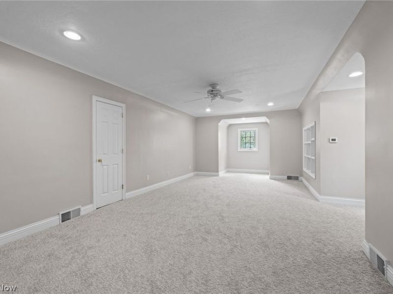 6736 Big Creek Parkway, Middleburg Heights, OH 44130 Photo 23