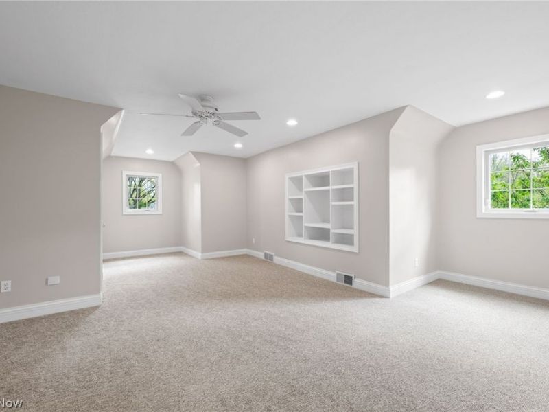 6736 Big Creek Parkway, Middleburg Heights, OH 44130 Photo 26