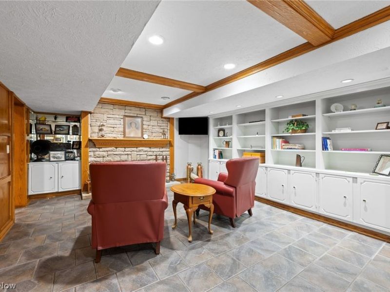 6736 Big Creek Parkway, Middleburg Heights, OH 44130 Photo 32