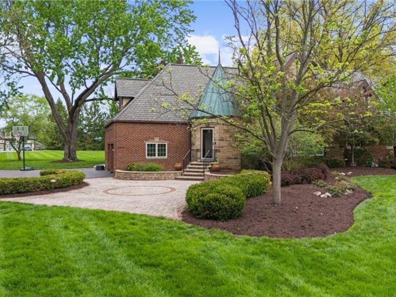 6736 Big Creek Parkway, Middleburg Heights, OH 44130 Photo 40