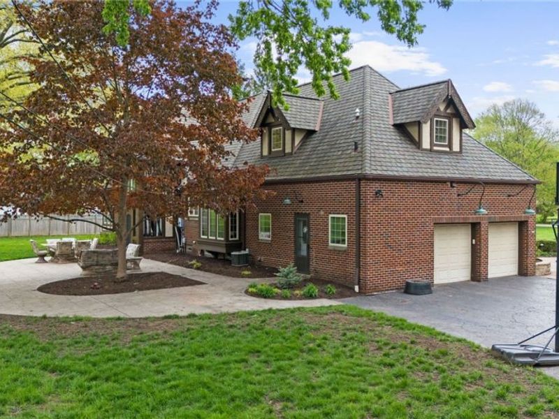 6736 Big Creek Parkway, Middleburg Heights, OH 44130 Photo 42