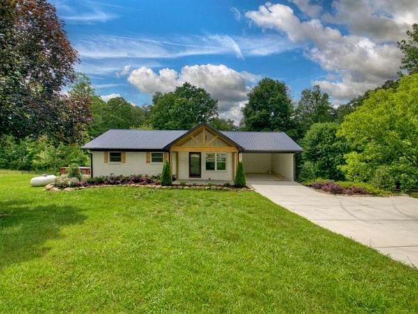 975 Goss Road , Epworth, GA 30541