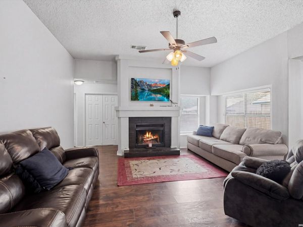 13203 Wood Climb St, San Antonio, TX 78233