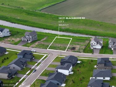 10171 Blackmoor Road , Woodbury, MN 55129
