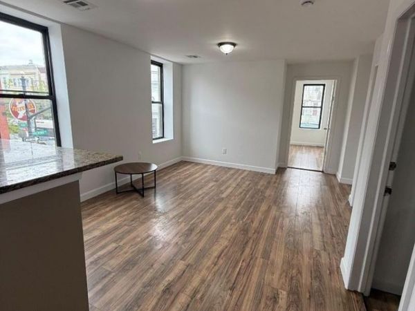182 Ferry St, Unit 2F, Newark, NJ 07105