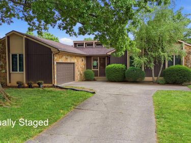 3382 Ridgecane Road, Lexington, KY 40513