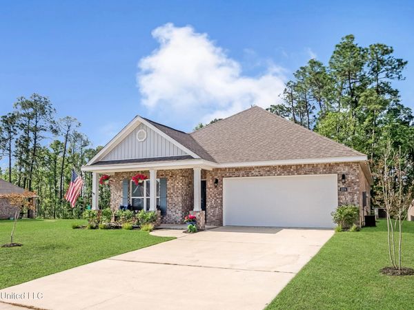 5374 Leeds Lane, Biloxi, MS 39532