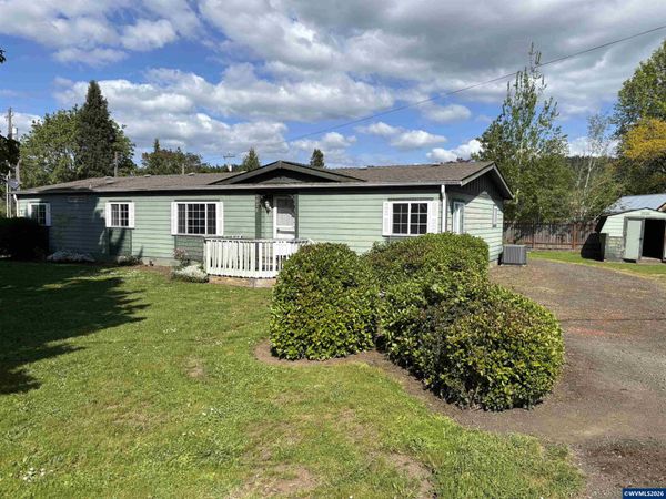 1028 Linn Wy, Brownsville, OR 97327