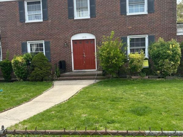 193 Centennial Avenue , Roosevelt, NY 11575