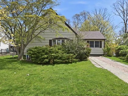 49 Forrest Place Amityville, NY 11701