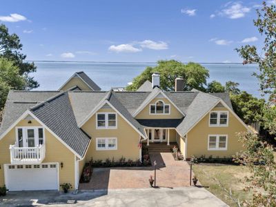 1064 Perch Dr , Manning, SC 29102