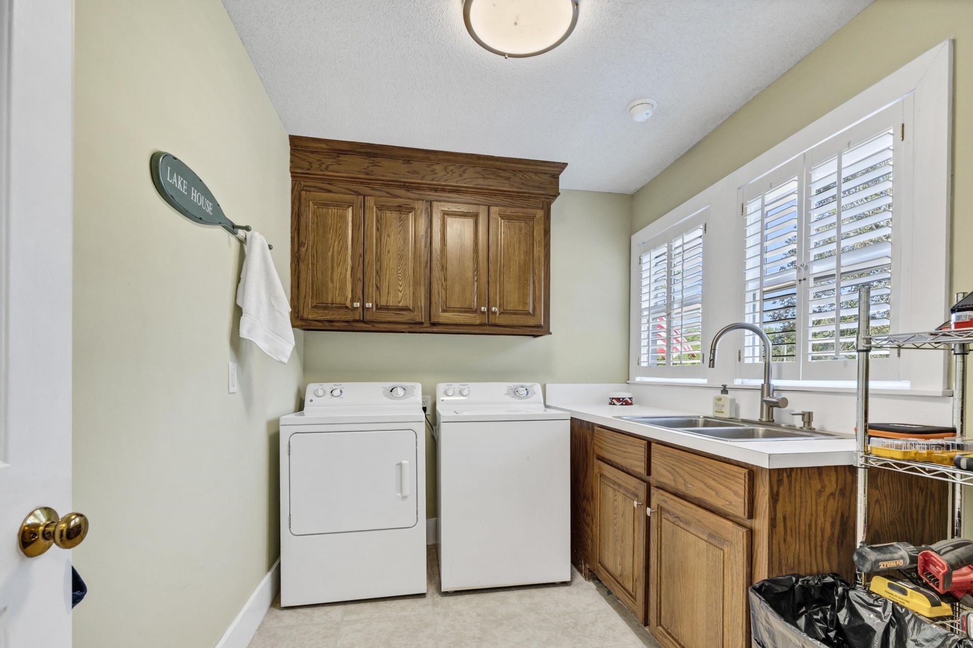 1064 Perch Dr  Photo 17