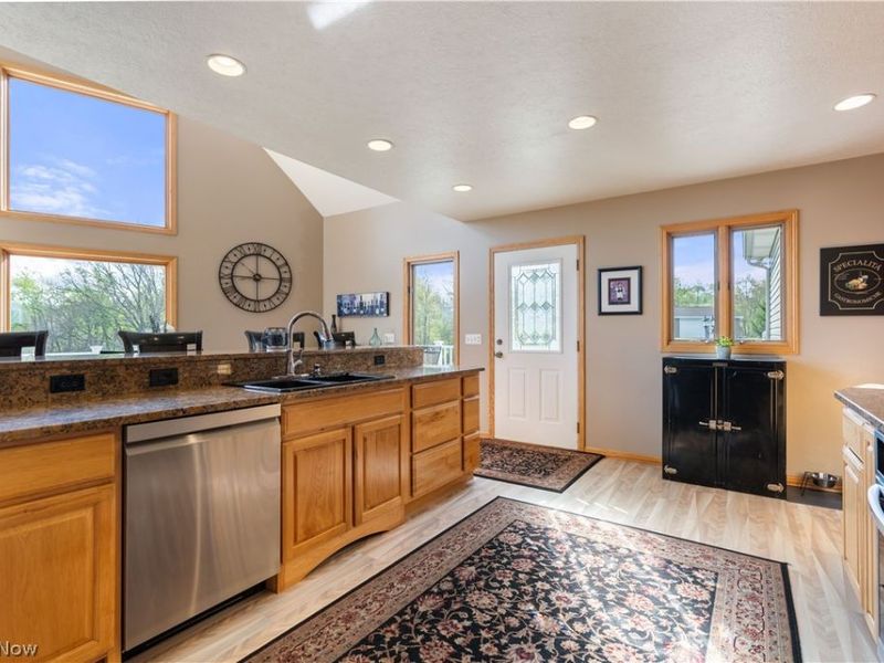 103 Random Road, Minerva, OH 44657 Photo 5